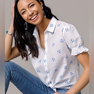 Francesca’s Roslina Tie Front Floral Puff Sleeve Top